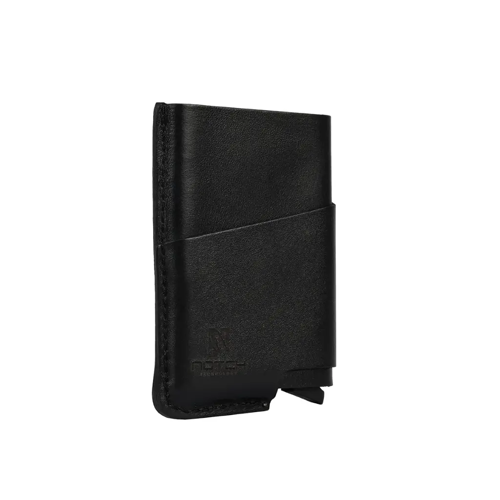 gopocket-black1.webp