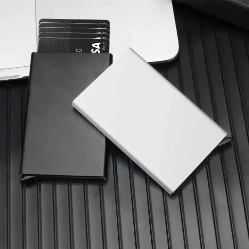 Notch Cardholder